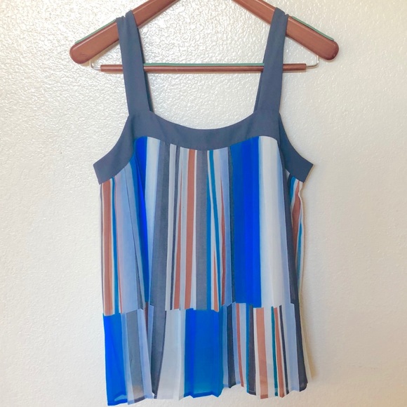 LOFT Tops - 💥SALE💥Ann Taylor LOFT pleated striped blouse
